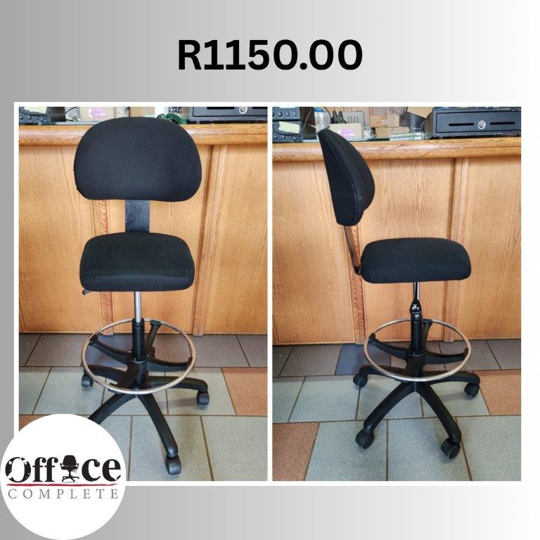 CH10 - Counter Chair R1150.00