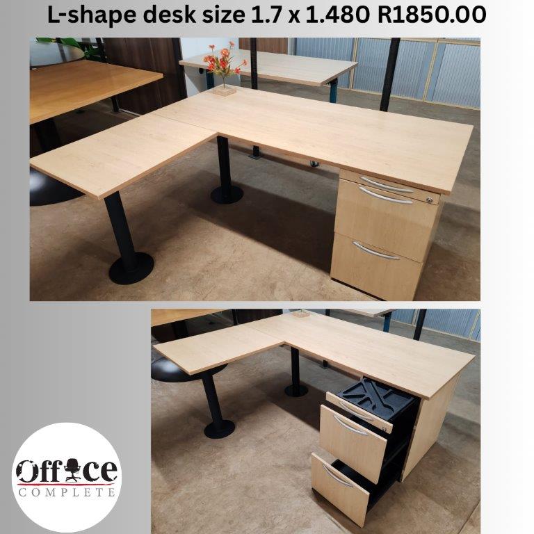 D18 - L-shape desk size 1.7 x 1.480 R1850.00